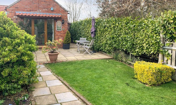 Saltfleet Cottage | 1 bedroom accommodation in Saltfleetby, near Louth