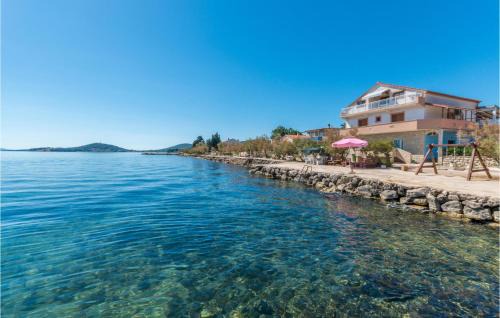 Nevidane Apartment | 1 Bedroom Amazing Apartment In Nevidane