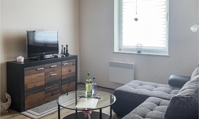 Meldorf Apartment | 1 Bedroom Amazing Apartment In Dithmarschen