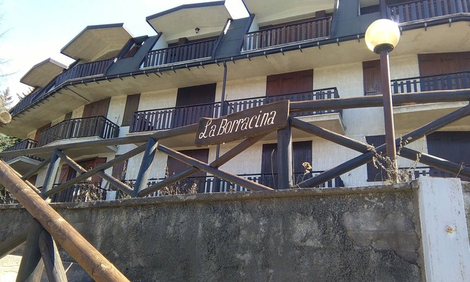 Sauze d'Oulx Apartment | 1 bedroom apartment with private parking