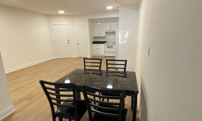 Oakwood Village Apartment | 1 bedroom apartment 2nd floor new built 2025 fantastic vibrant neighborhood TTC