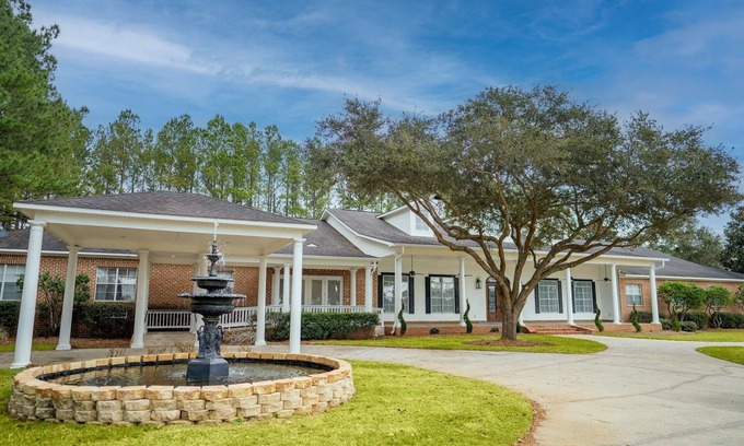 Grand Bay Apartment | 1 Bedroom Apartment at Oak + Fountain - #18