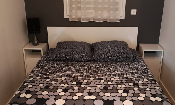 Fresnes Apartment | 1 Bedroom Apartment in Fresnes