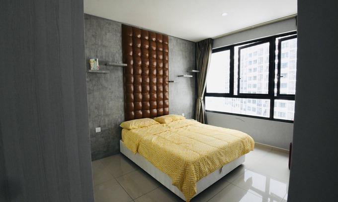 Shah Alam Apartment | 1 bedroom Apartment that can accomodate 2-5 pax near to amazing theme parks a
