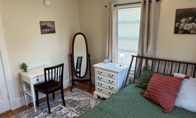 Brunswick Apartment | 1-bedroom Apt in Brunswick with WiFi, AC near Bowdoin College
