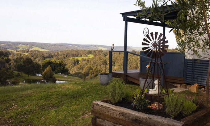 Lowden Ski Chalet | 1 bedroom Chalet with uninterrupted views over the Preston Valley