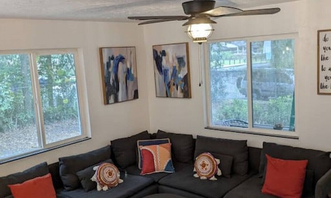 Gainesville House | 1-Bedroom Cozy Casa in the heart of Gainesville