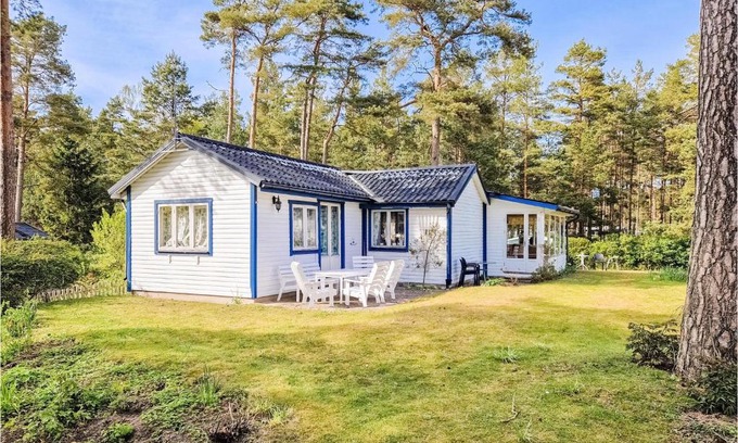 Aahus House | 1 Bedroom Cozy Home In Åhus
