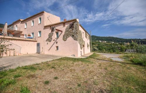 Longobardi House | 1 Bedroom Cozy Home In Longobardi