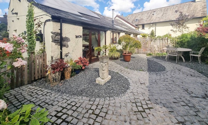 Broughton Mills Cottage | 1 bedroom accommodation in Broughton-in-Furness