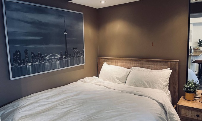 Downtown Toronto Condo | 1 Bedroom Hidden Gem in Liberty Village