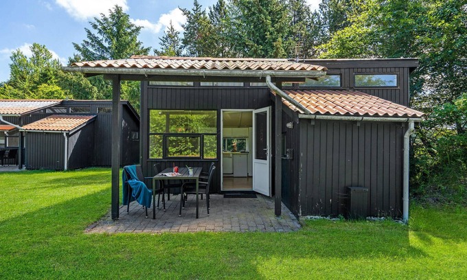Hampen House | 1 bedroom lovely home in Hampen