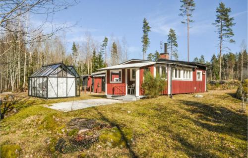 Kristinehamn House | 1 Bedroom Lovely Home In Kristinehamn