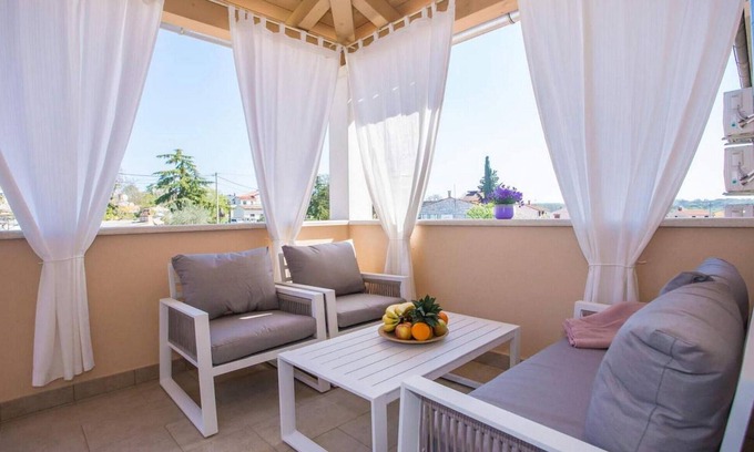 Dracevac Apartment | 1 bedroom nice apartment in Porec