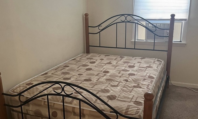 Ferguson House | 1 bedroom shared space with 2 other tenants in a 3 bedroom single family.