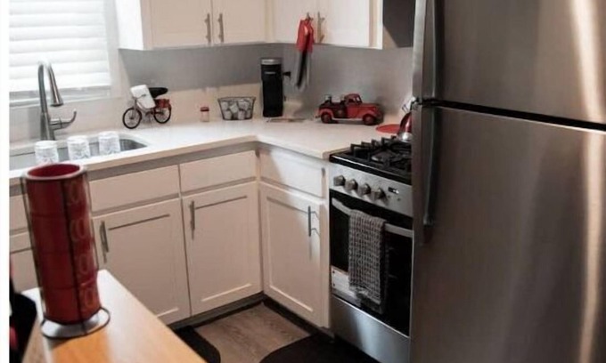 Midtown House | 1 Bedroom Stylish Oasis