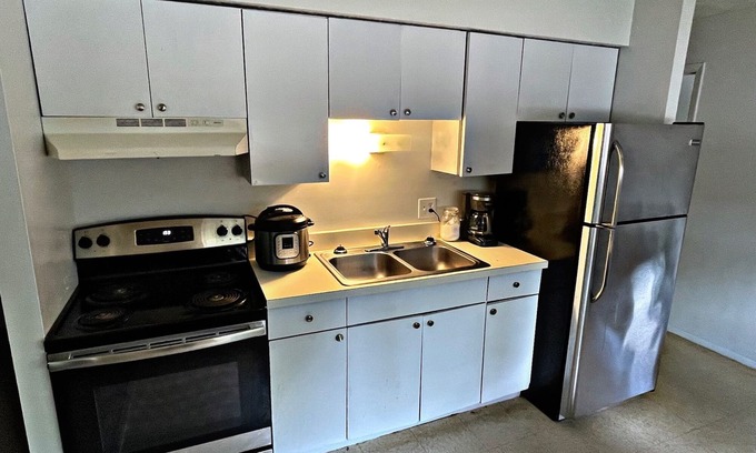 Mount Airy Apartment | 1-bedroom with WiFi and AC in superb Cincinnati