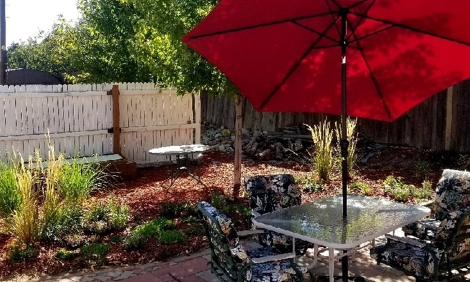 Englewood Apartment | 1 BR Apt, Patio/Grill, Close Red Rocks & Trails, Fun Area; Walk to Everything
