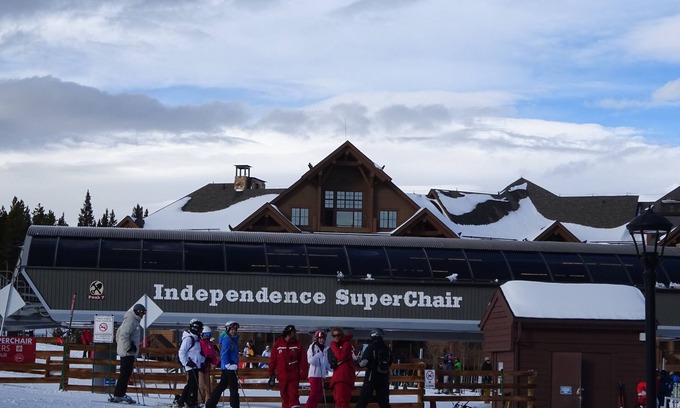 Breckenridge Condo | 1 br master, February 9-16, 2025 only, Grand Lodge Peak 7! 3 night minimum