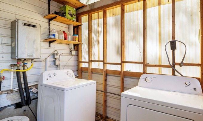 South Lamar House | 1 br, South Austin, Eco Friendly | Bluebonnet