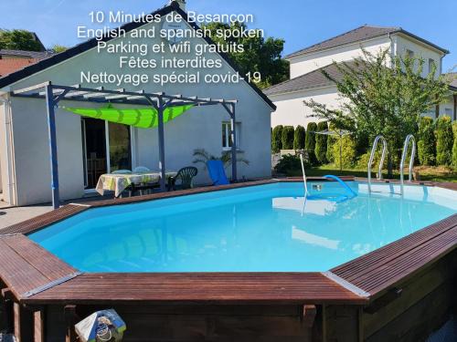 Montfaucon House | 1 chambre avec salle de bain privative ds maison plain-pied 105m2 à Montfaucon 10 minutes de Besancon