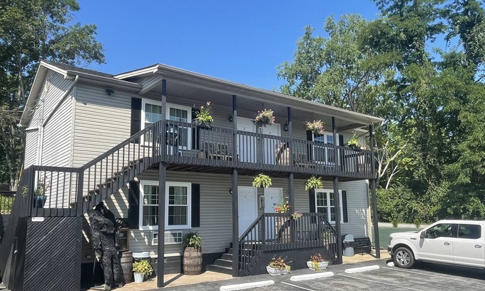 Clay City Condo | ~ 1 ~ Cost Effective Motel Inn Close To Red River Gorge