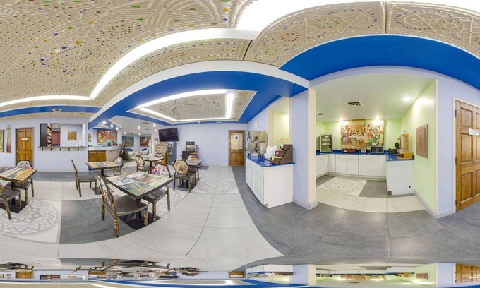 Evansville Hotel | 1 Life Studio and Suites