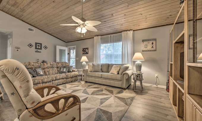 Crystal River House | 1 Mi to Boat Launch: Crystal River Home w/Dock