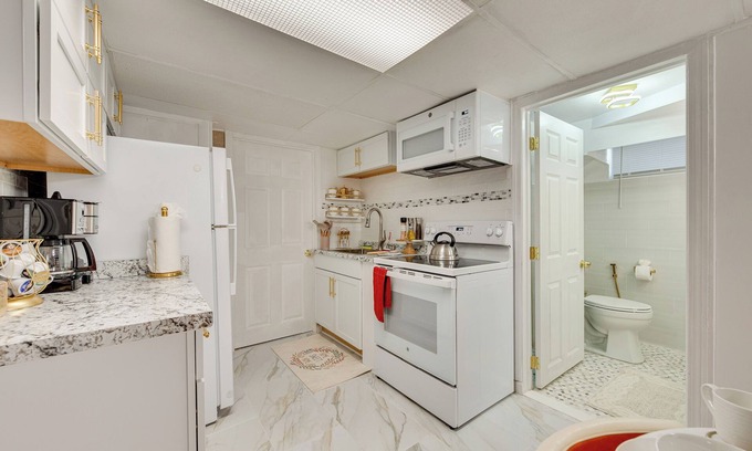 Salem Apartment | 1 Mi to Downtown: Salem Vacation Rental!