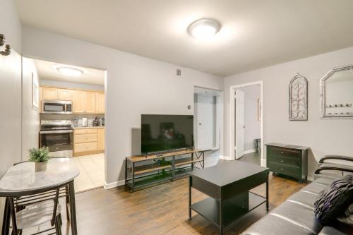 Athens Apartment | 1 Mi to Dtwn and UGA Condo with Pool in Athens!