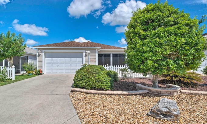St. Charles House | ~ 1 Mi to Golf: Home w/Patio in The Villages!