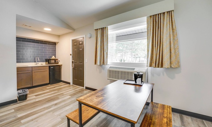 Port Huron Apartment | 1 Mi to Riverfront: Sleek Port Huron Studio