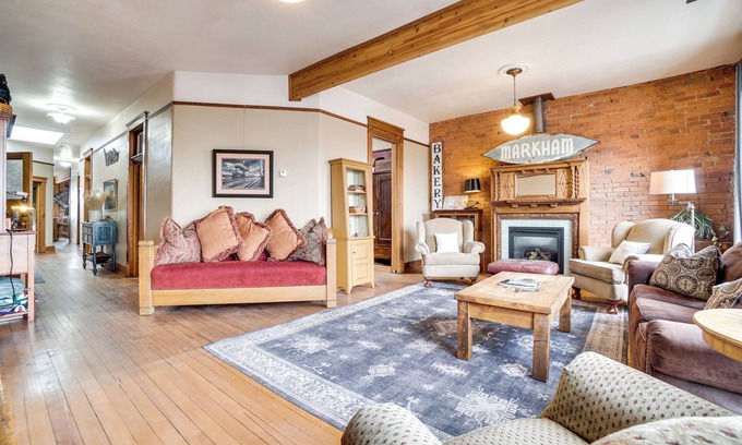 Laramie Apartment | 1 Mi to UW: Historic Laramie Apt