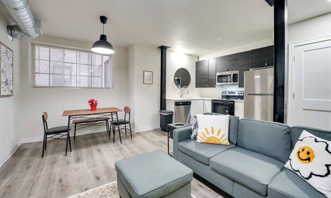 Detroit Apartment | < 1 Mi to Wayne State University: Modern Apartment