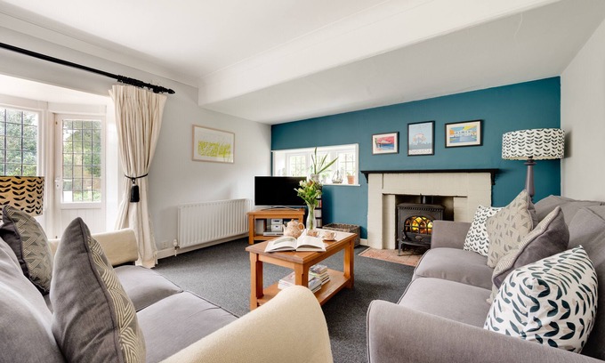 Walberswick House | 1 Millstones - Two Bedroom House, Sleeps 4