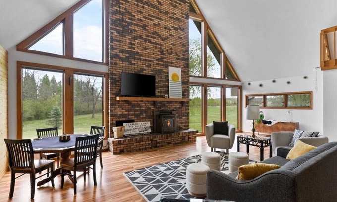 Elkhart Lake House | 1 min from Road America and the Village of Elkhart Lake