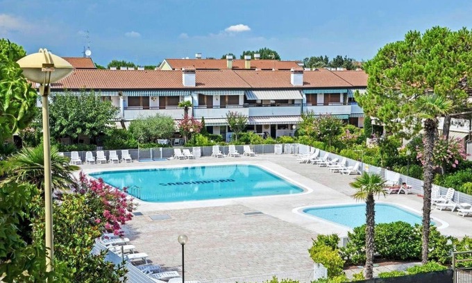 Reschigliano House | 1 MIN TO THE BEACH, POOL APARTMENT