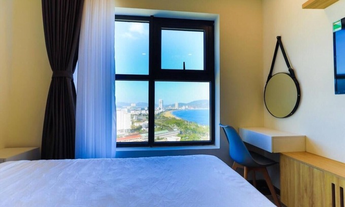 Quy Nhon Apartment | 1 minutes to the theme Sea! Family-sized condo with modern amenities