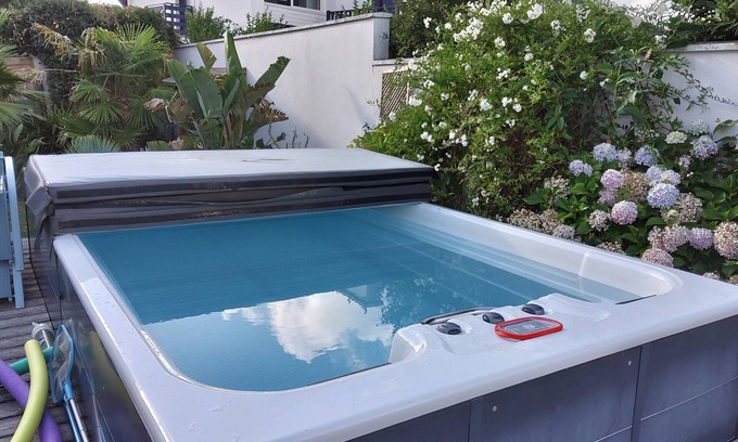 Bidart Bed & Breakfast | 1 or 2 bedrooms, private bathroom & WC for 2 to 4 people, double beds 160