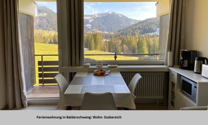 Balderschwang Apartment | 1-room apartment with mountain view on the ski slope with WiFi, Netflix, Prime