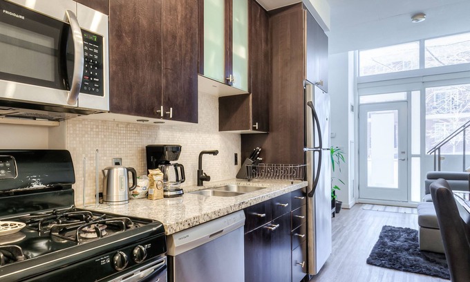 King West Village Condo | 1 Shaw St Loft Suites