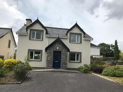 Kenmare House | 1 Sheen View