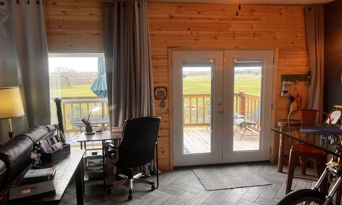 Nemo House | 10 acres with NO CLEANING FEES and fresh chicken eggs with your stay!
