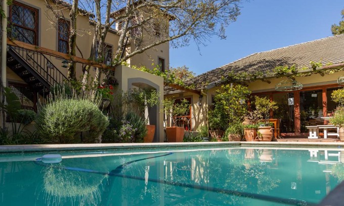 Stellenbosch Central Bed & Breakfast | 10 Alexander B&B