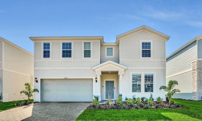 Davenport Villa | 10 BED | 8 BATH Brand NEW Villa GamesRoom & POOL 4265Lana
