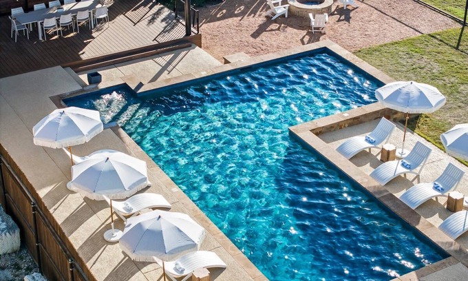 Dripping Springs House | 10 Bedroom Escape - Pool | Hot tub | Pickleball