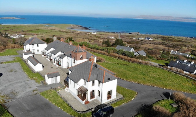 Tully House | 10 Coastguard Station magnificent coastal scenery