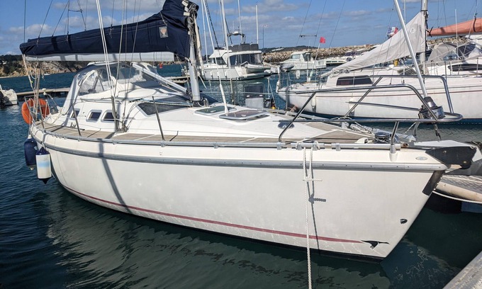 Crozon Boat Rental | 10 m boat in Morgat harbour