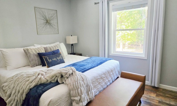 Forest House | 10 Min LU Firepit Patio Playset