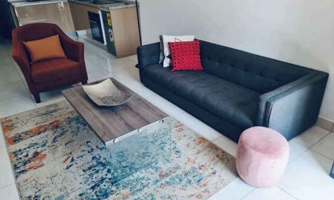 Kokomlemle Apartment | 10 mins from the beach | 1 BDR Apt | parking+wifi